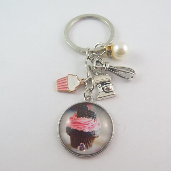 Cupcake Keychain Baking Keychain Cup Cake Key Ring Gift for Pastry Lover - Picture 3 of 4